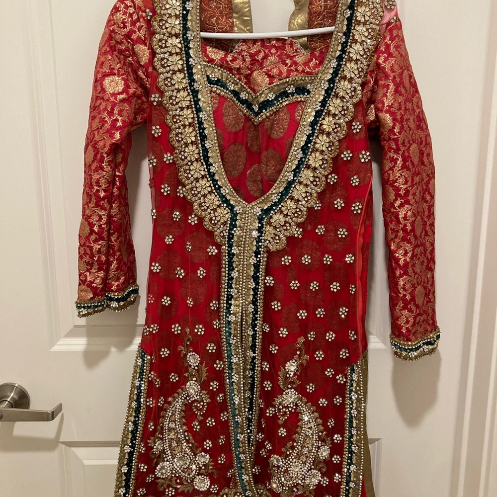 New Fancy Desi Indian Pakistani Shalwar Kameez salmon pink w/ green/gold